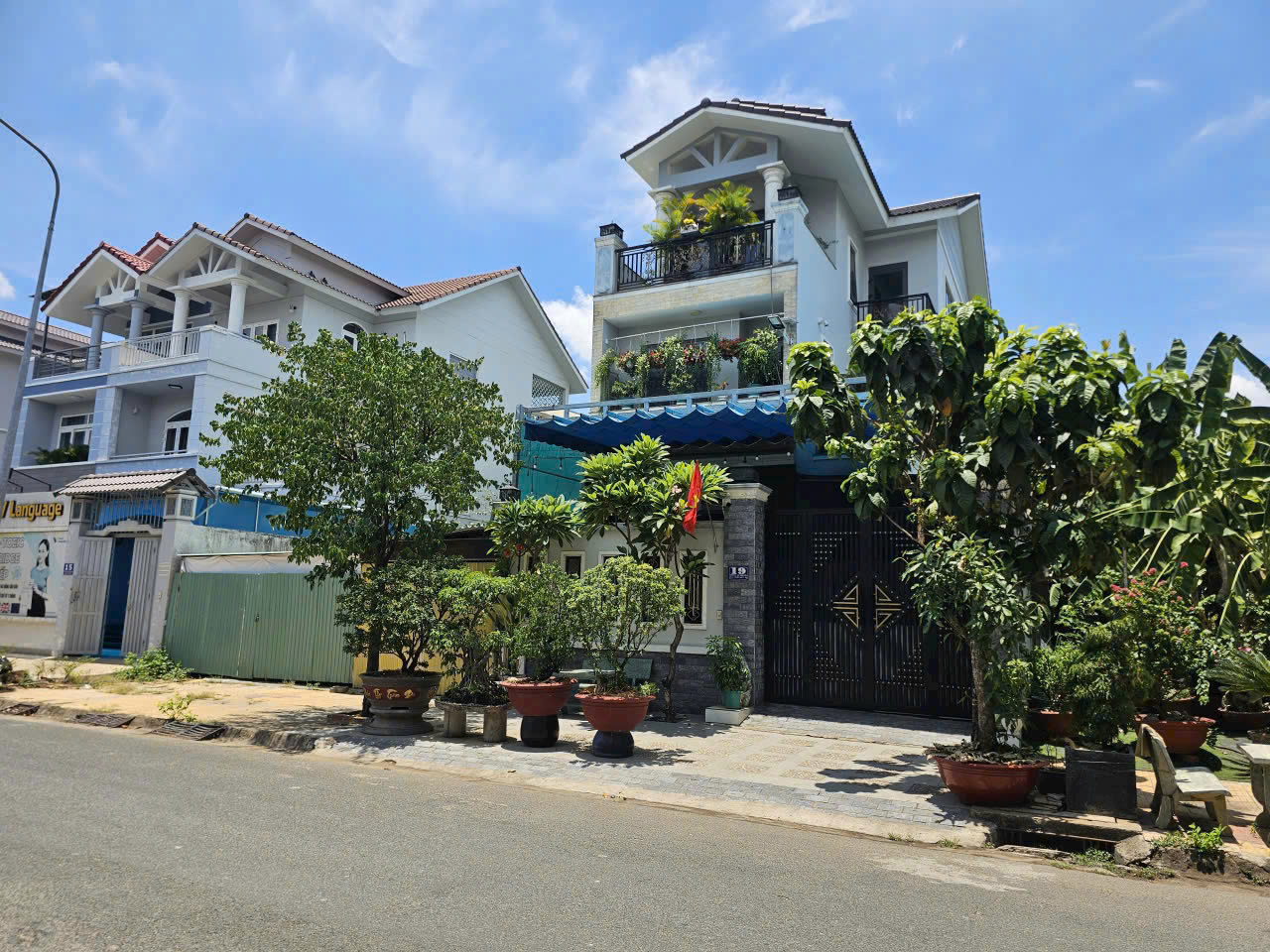 Chính Chủ Bán Mặt Tiền 20, Phường Phước Long B, Quận 9. DT: (8 x 20m), Chỉ 19 tỷ 500 Triệu, Tell: - Ảnh 1