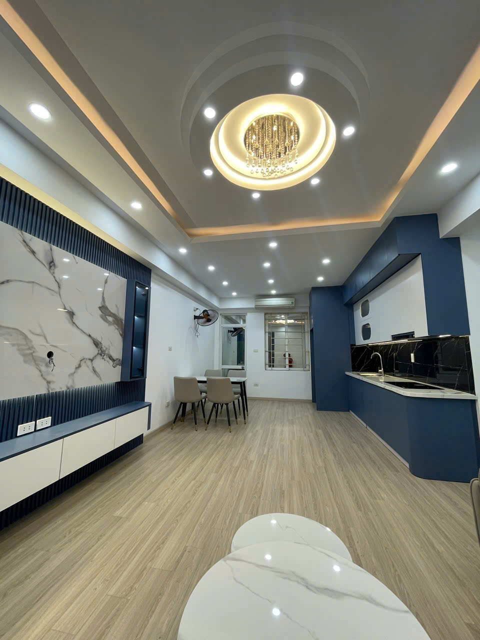 BÁN NHÀ MẶT PHỐ 2 THOÁNG SIÊU VIP HỒ TÙNG MẬU CẦU GIẤY THÔNG SỐ ĐẸP CAM KẾT KHÔNG LỖI LẦM - Ảnh 1