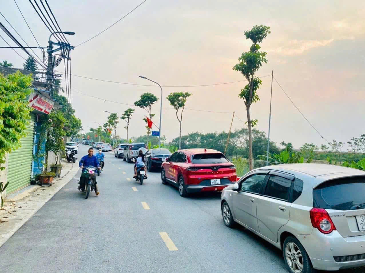 BÁN ĐẤT CÁCH MẶT ĐƯỜNG NHỰA 100M, VỈA HÈ 4M, KINH DOANH ĐỈNH, - Ảnh 2