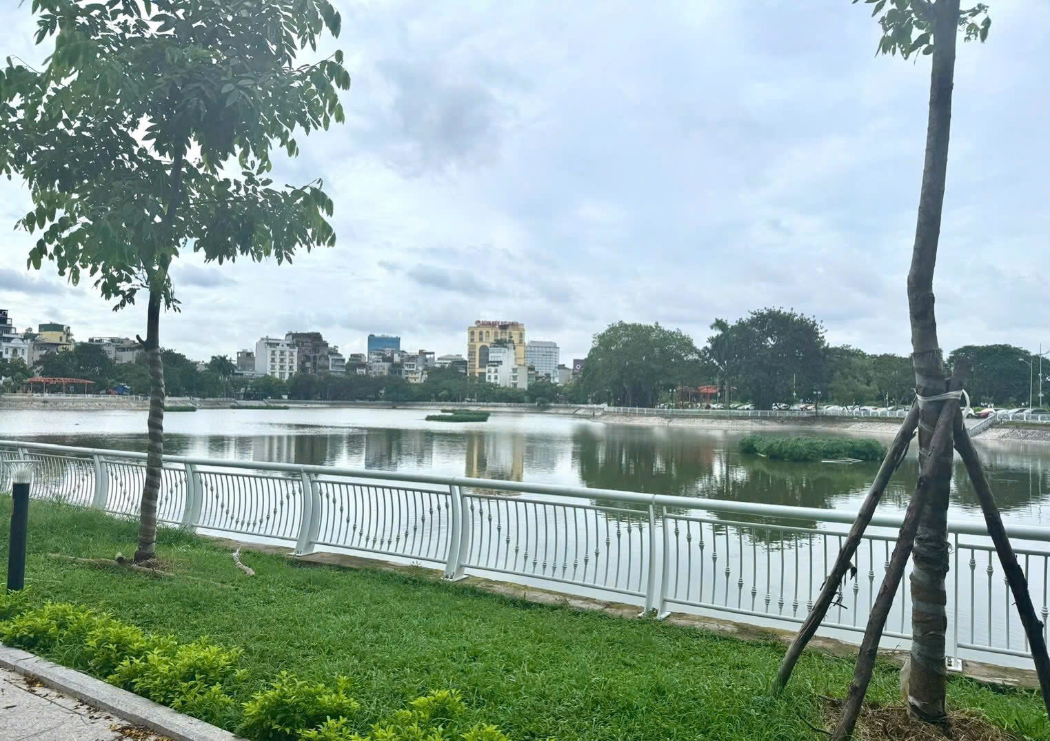 BÁN TÒA NHÀ MẶT PHỐ VIEW HỒ BA MẪU - 400M x 11T - 2 HẦM - DÒNG TIỀN 7.2 TỶ/NĂM- GIÁ 265 TỶ - Ảnh 4