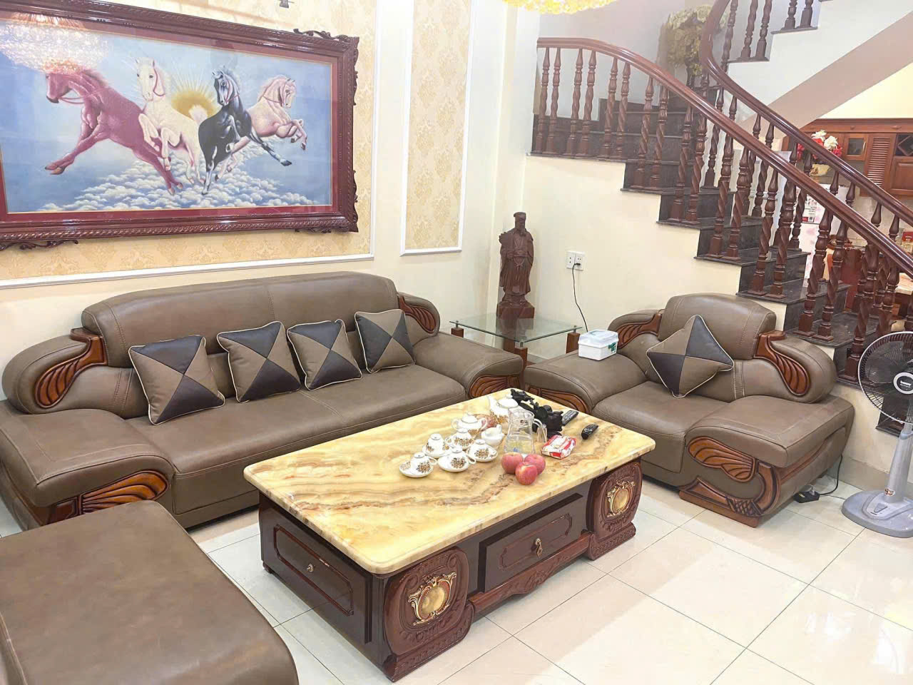 BÁN NHÀ 4 TẦNG  68M2, Ô TÔ ĐÕ CỬA NGÔ GIA TỰ, LONG BIÊN - Ảnh chính
