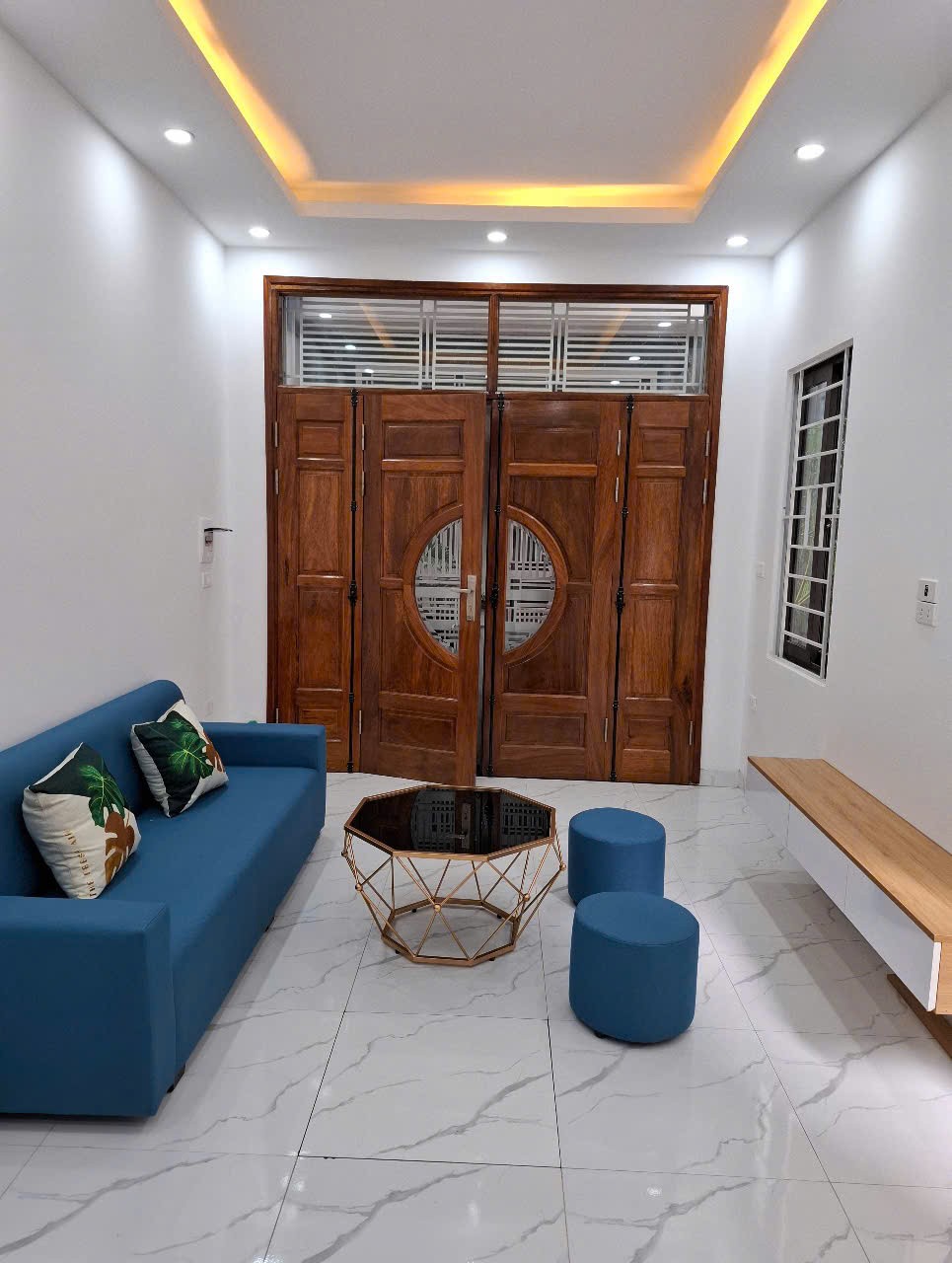 NHÀ VỊ TRÍ ĐẸP -  GIÁ ƯU ĐÃI Chính Chủ cần tiền bán gấp nhà xây mới lô góc 2 mặt thoáng tại La Khê - Ảnh 1