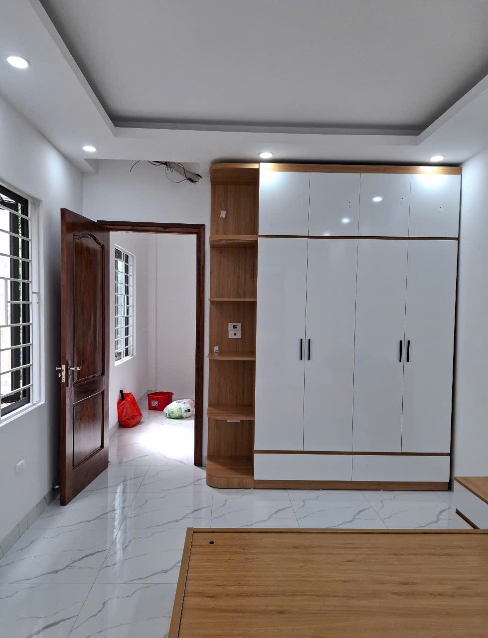 NHÀ VỊ TRÍ ĐẸP -  GIÁ ƯU ĐÃI Chính Chủ cần tiền bán gấp nhà xây mới lô góc 2 mặt thoáng tại La Khê - Ảnh 3