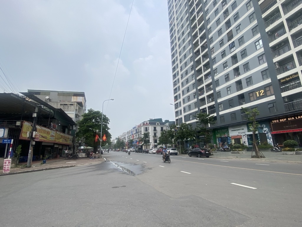 ***SIÊU PHẨM GIA LÂM - VUÔNG A4-NGÕ THÔNG-Ô TÔ TRÁNH- Ở HAY KINH DOANH CỰC ĐỈNH*<br><br>*71m²  nhỉnh - Ảnh chính