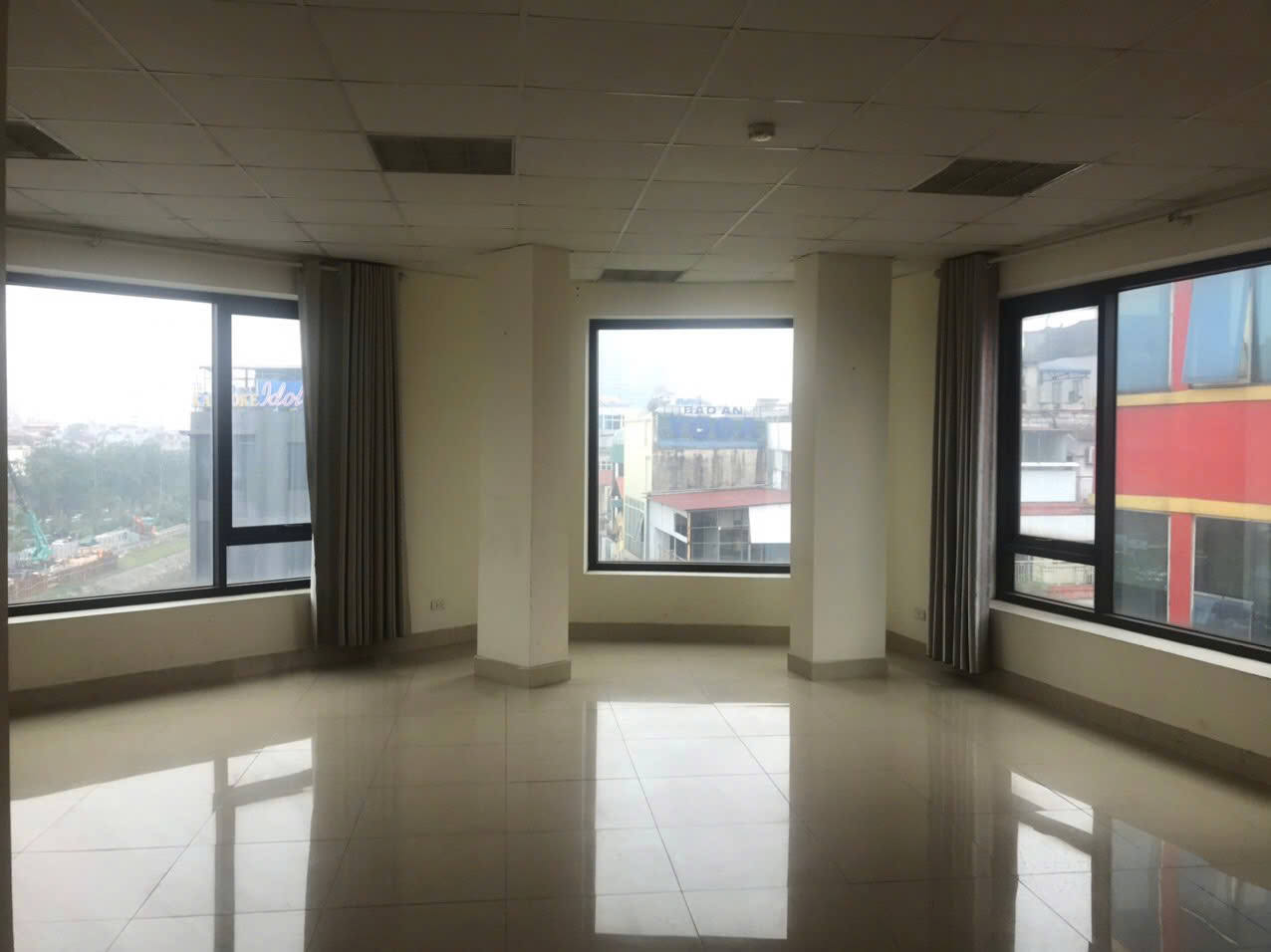 Cho thuê mặt bằng tòa nhà lô góc 22 Nguyễn Khang – Vũ Phạm Hàm - Ảnh 3