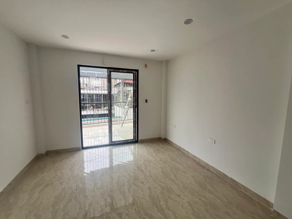 Bán nhà phố Khâm Thiên, lõi Đống Đa mới đẹp 30m x 5 tầng 8.7 tỷ - Ảnh 2