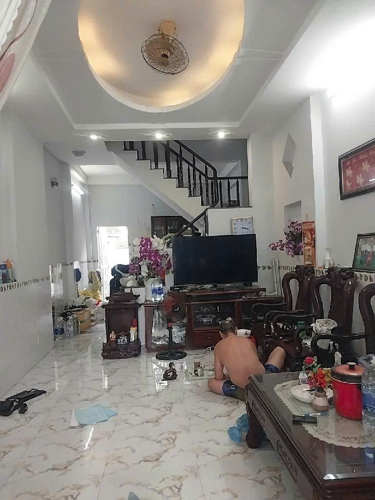 Bán Gấp nhà  Phạm Đăng Giảng ngay chợ gần Tân Phú hẻm 6m 64m2 -3 Tầng Nhỉnh 4 tỷ - Ảnh 1