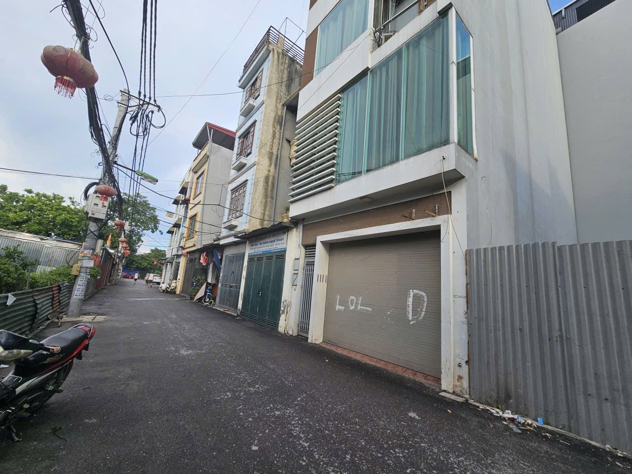 Bán đất phân lô Hồ Tùng Mậu, 35m2, ô tô đỗ cửa, sổ đỏ chính chủ, giá tốt - Ảnh chính