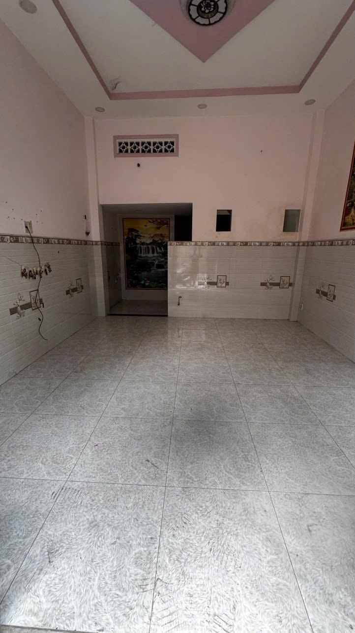 BÁN NHÀ ĐẸP ĐƯỜNG TÂN THÀNH - 1 TRỆT - 1 LỬNG. 1 LẦU - 3PN - HXH. DT : 4.2 m X 7,6m- NỞ HẬU- GIÁ - Ảnh chính