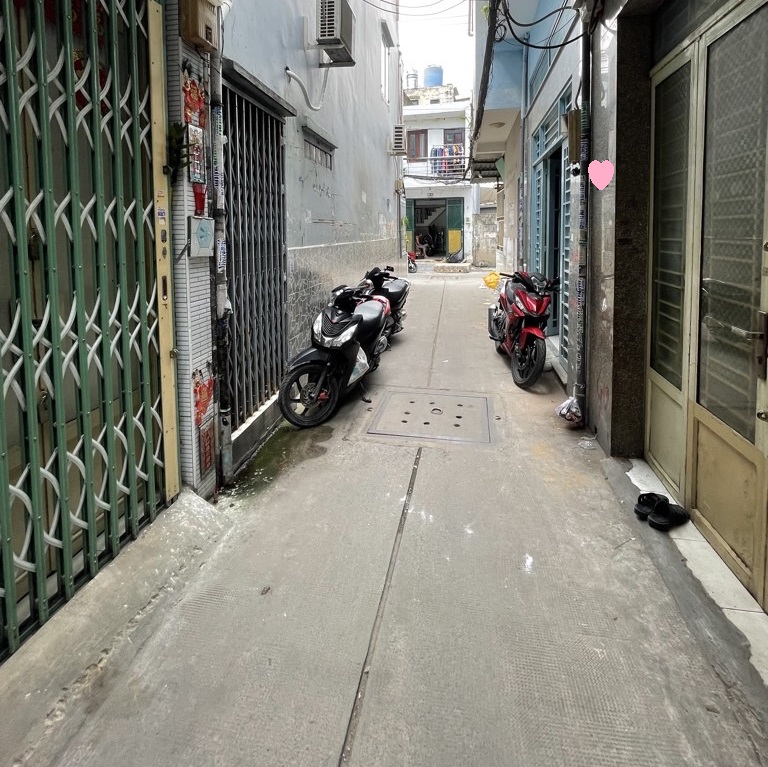 Bán nhà 2 tầng, gần Lũy Bán Bích, Hoàng Xuân Nhị, Đầm sen, trung tâm Tân Phú chỉ hơn 2 tỷ - Ảnh 2