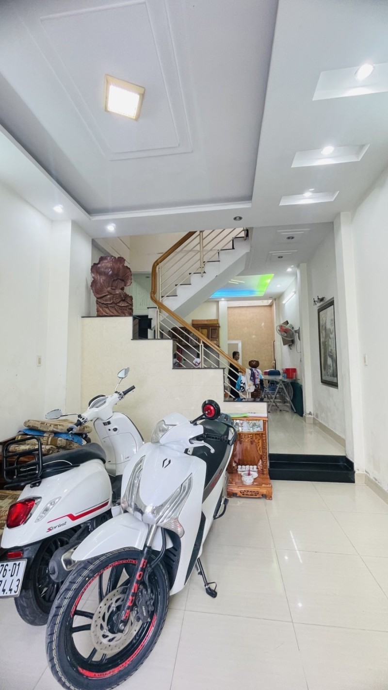 Bán nhà hẻm xe hơi 5m Đường Dương Văn Dương - 52m2 (4 x 13)m - 180m2 Sàn - Ảnh 1