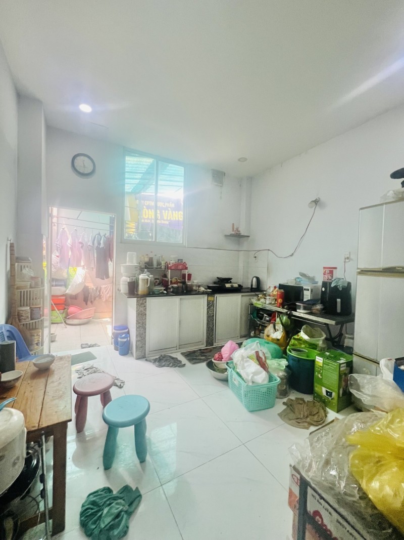 Bán nhà Đường Nguyễn Háo Vĩnh - Quận Tân Phú - 106m2 (4 x 26.5)m - 3 Tầng - Ảnh 2