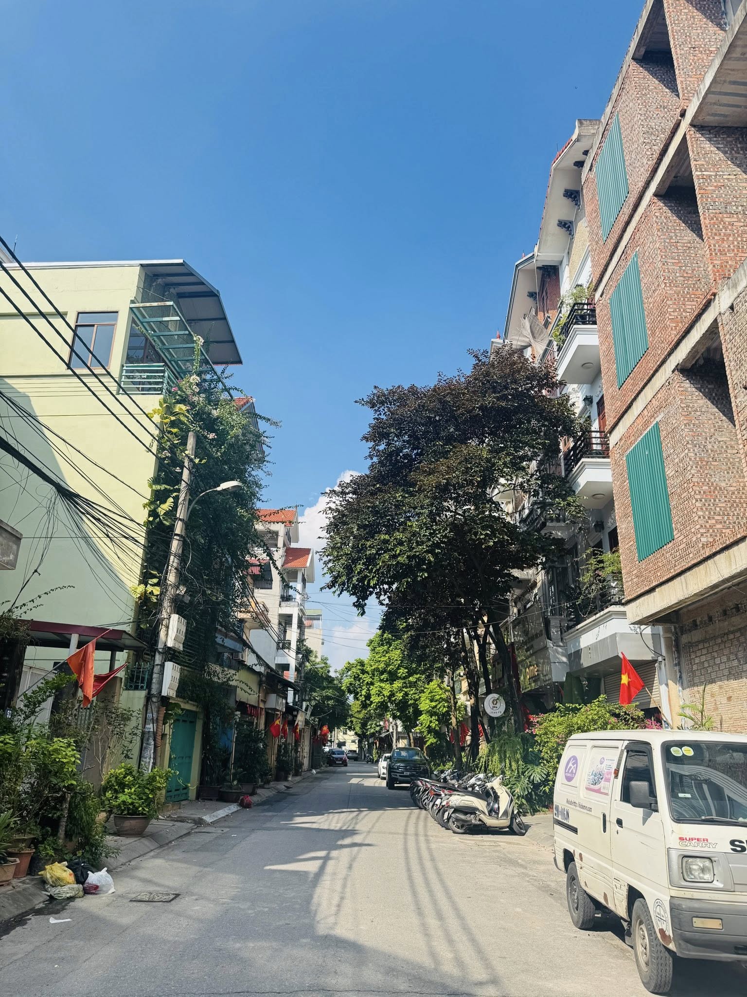 Bán Gấp Nhà Đức Giang 85m2, MT 4.5m Vỉa Hè, Ô Tô Tránh, Kinh Doanh, Dòng Tiền - 15.x Tỷ - Ảnh 1