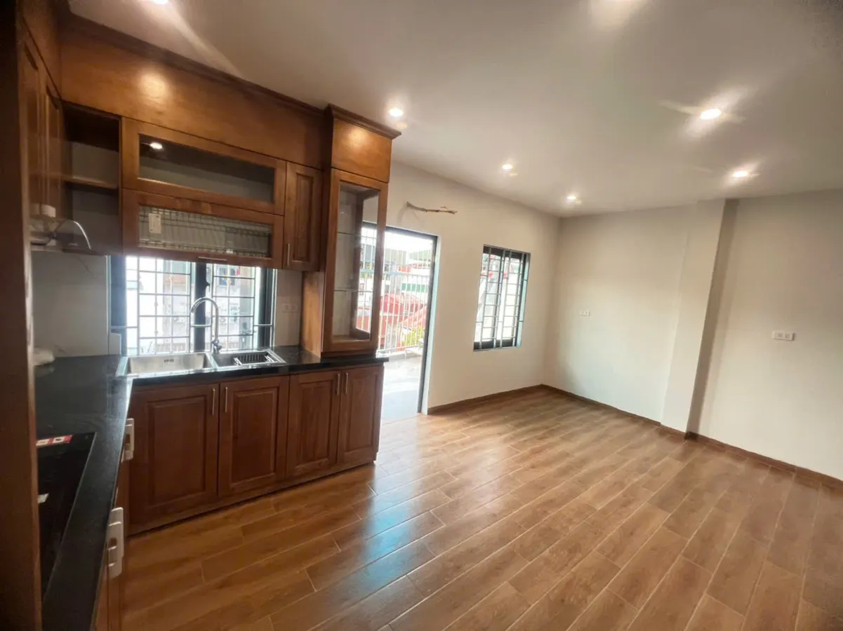 ​Bán Nhà Linh Quang. Đống Đa. Lô Góc. 6 Tầng Thang Máy. DT 45m2. MT 6m. Giá 8,56 Tỷ. - Ảnh 1