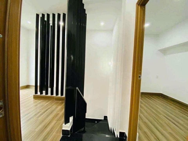♪ Nhà Kiệt Trần Cao Vân, gần Chợ Tam Thuận, thông Biển, 36m2, 2 tầng, 2.45 tỷ - Ảnh 2