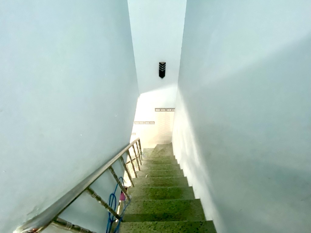 NHÀ BÁN ĐƯỜNG ĐOÀN VĂN BƠ- BTCT KIÊN CỐ-THÔNG QUA  CHỢ 200 RA TÔN ĐẢN, NGUYỄN TẤT THÀNH. - Ảnh 1