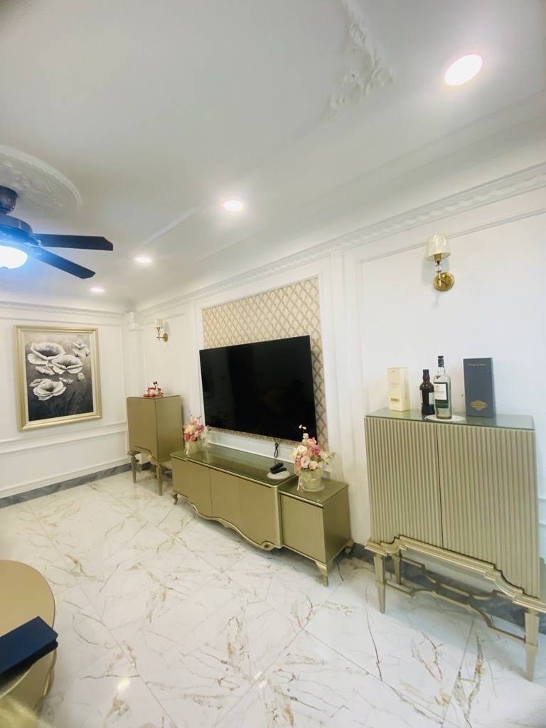 HOÀNG HOA THÁM 45M x7 TẦNG CHỈ 9,8 TỶ,CÁCH Ô TÔ 30M,NỘI THẤT TIỀN TỶ,NGÕ THÔNG - Ảnh 1