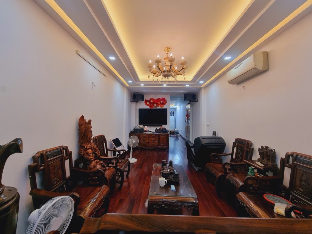Bán căn Đống Đa mặt ngõ oto kinh doanh sầm suất - Ảnh chính
