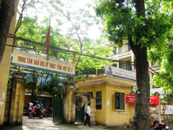 Trường THPT Đinh Tiên Hoàng