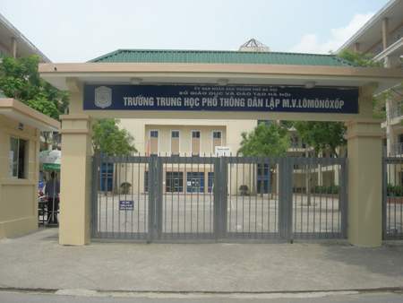 Trường THPT Lômônôxốp
