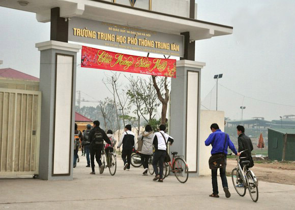 Trường THPT Trung Văn